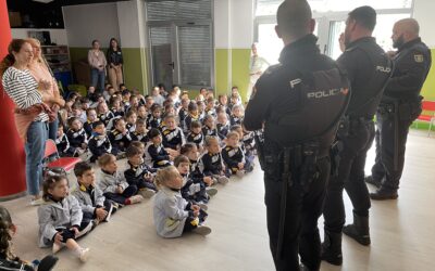 Nos visita La Policía Nacional