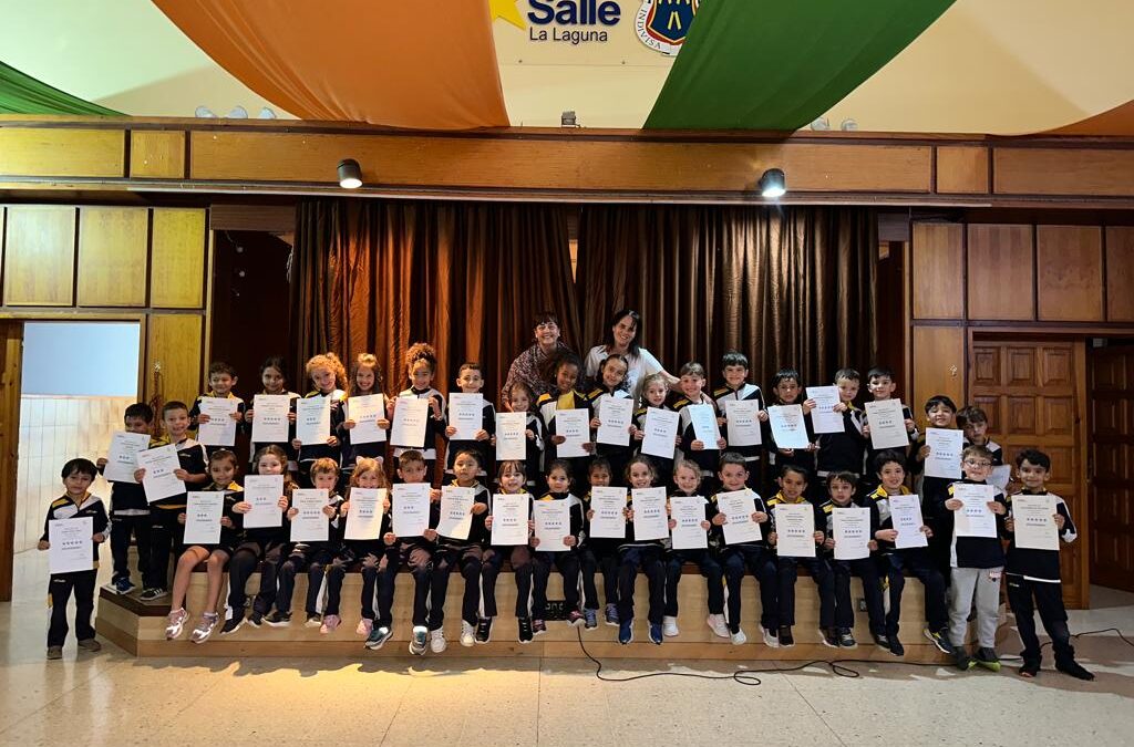 Sexto de Infantil recibe sus diplomas de BEDA KIDS