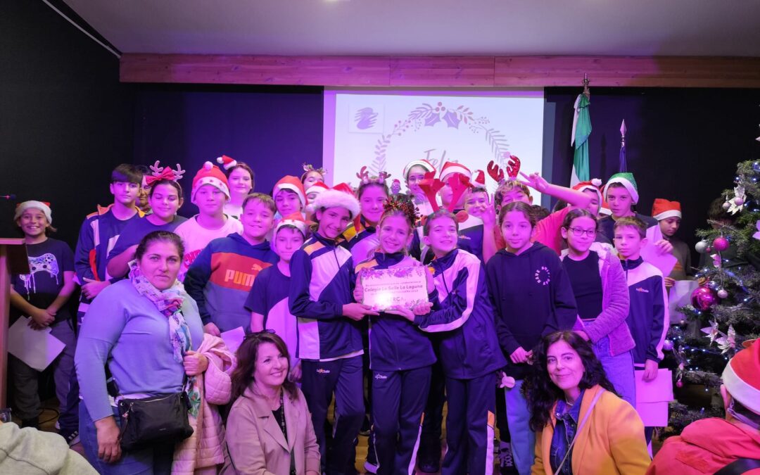 6º de Primaria canta villancicos en la Asociación Juvenil de La Verdellada