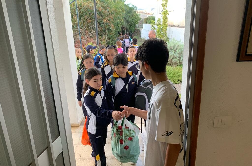 4º de Primaria reparte los alimentos recaudados durante la Campaña Navideña