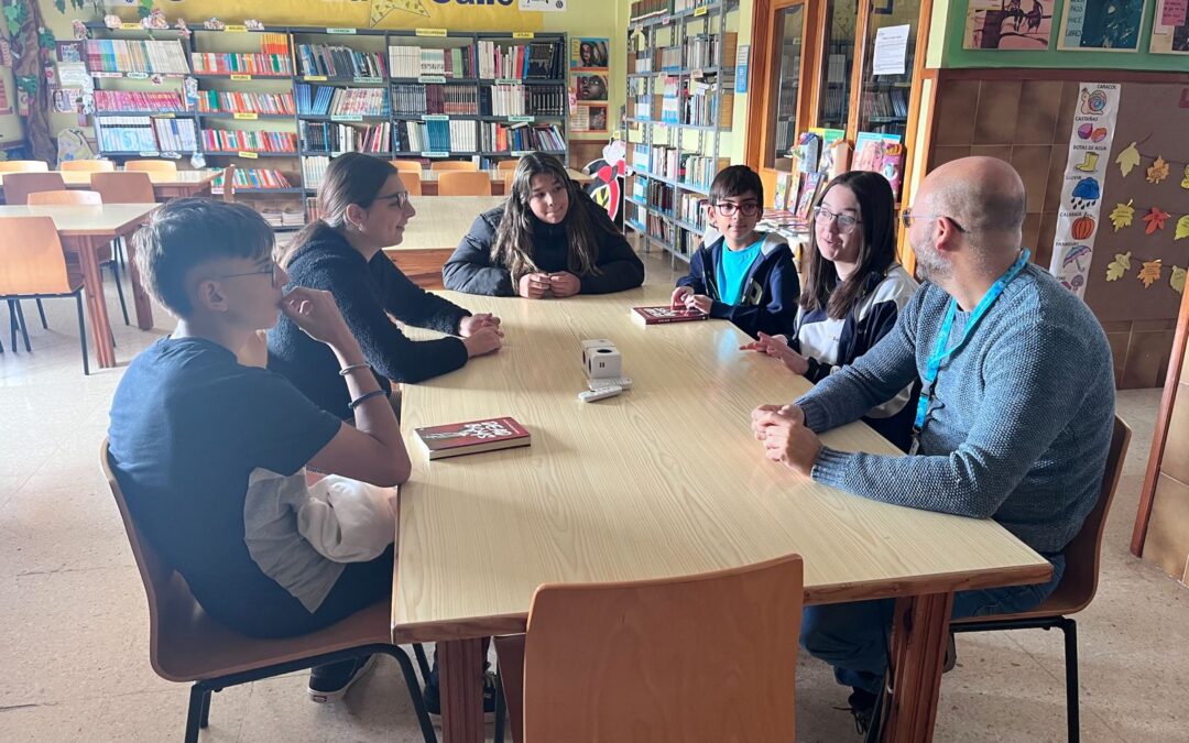 Los miembros del proyecto Premio Azagal hablan sobre su última lectura