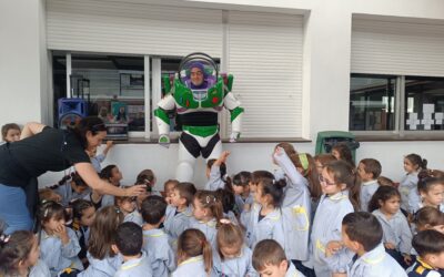 ¡Buzz Lightyear visita el cole!